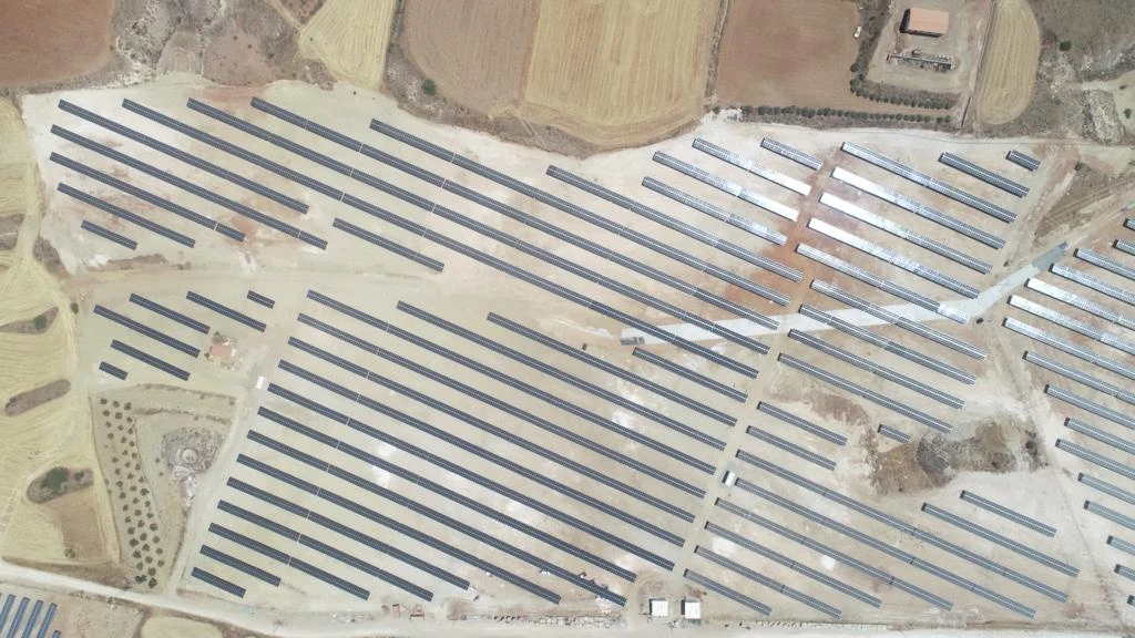 917eb9a6_e10f_47c6_a3a3_e5f75950148d_1x